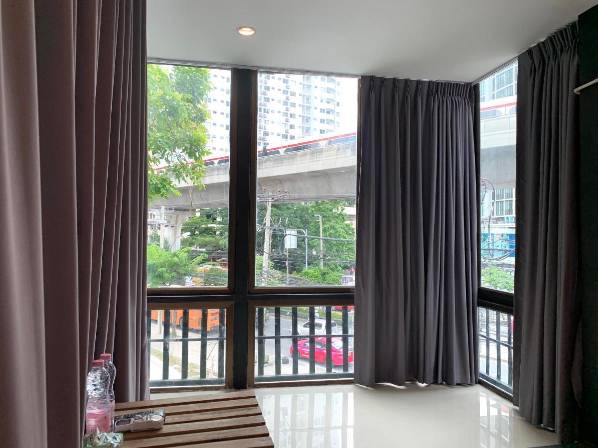 Udomsuk Inn & Cafe - Bts Udomsuk Bangkok Exteriör bild